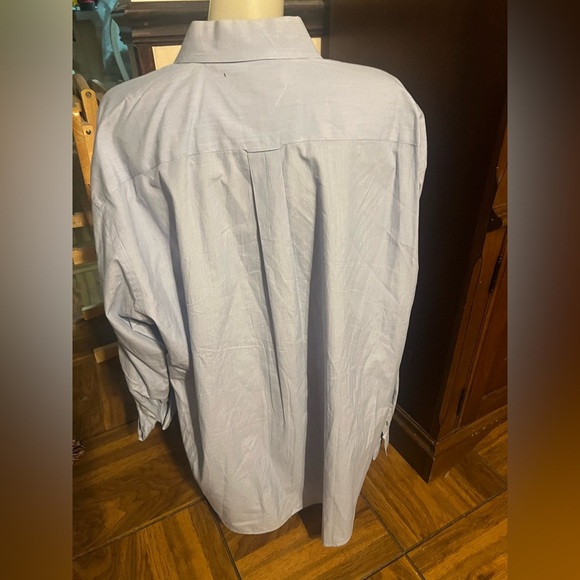 Tommy Hilfiger - Picture 2 of 4